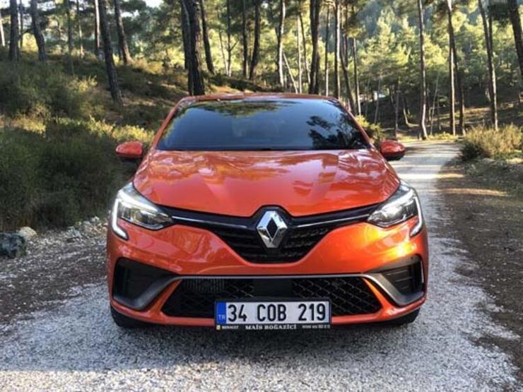 Yeni Clio tanıtıldı 25 yıldır Türkiye’de satışta