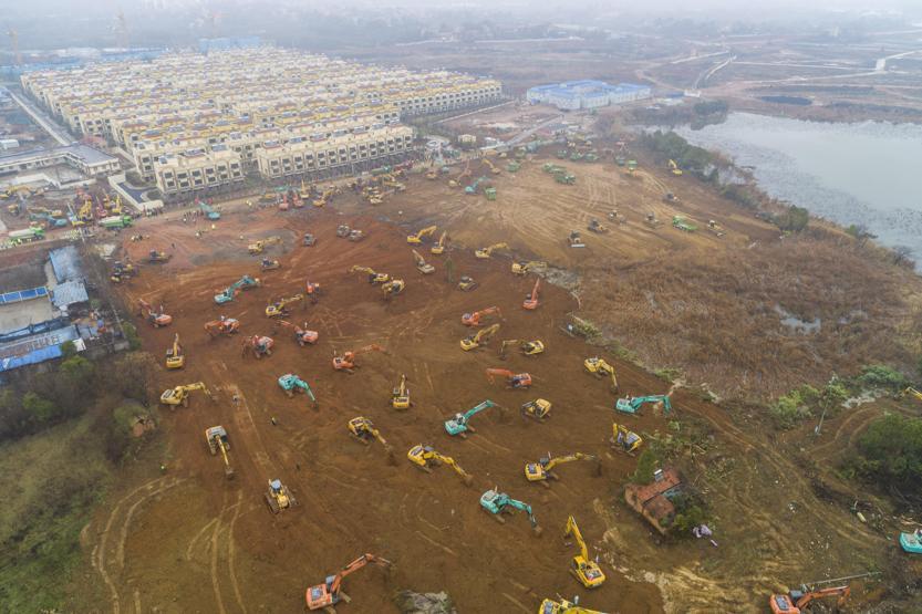 1 haftada tamamlanacak Çinin 1000 yataklı virüs hastanesinde son durum