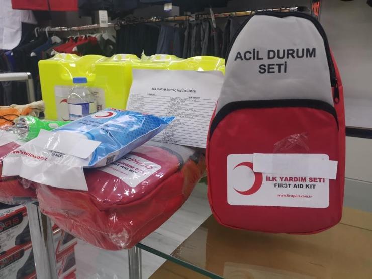 Deprem çantalarına talep arttı; fiyatlar 90 ila 400 lira arasında