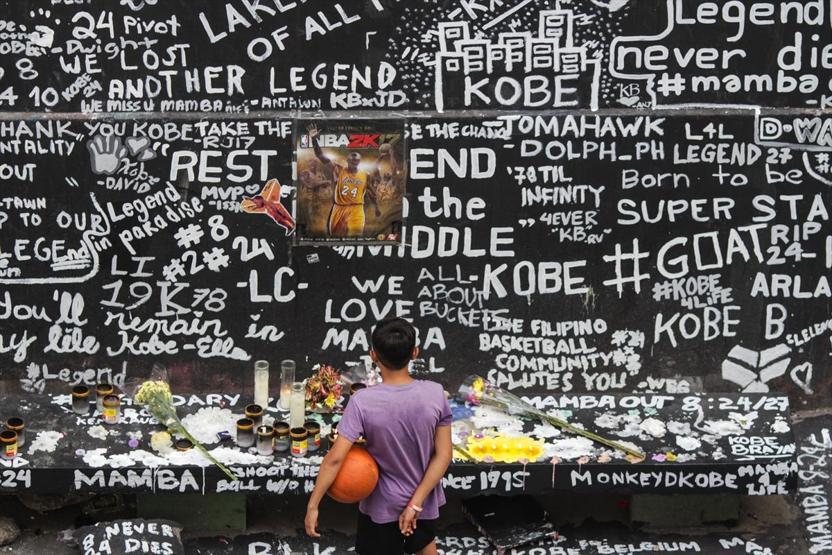 Kobe Bryant anısına dev portre