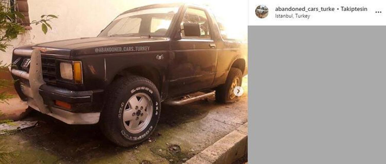 Türkiyede kaderine terk edilmiş arabalar... Değerleri yüz binlerce lirayı buluyor