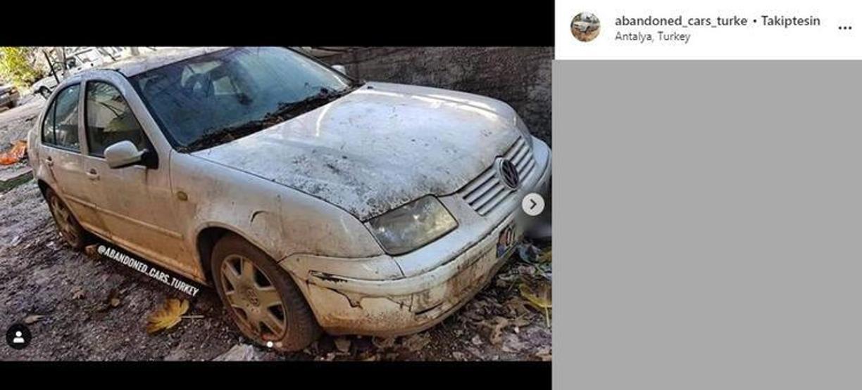 Türkiyede kaderine terk edilmiş arabalar... Değerleri yüz binlerce lirayı buluyor
