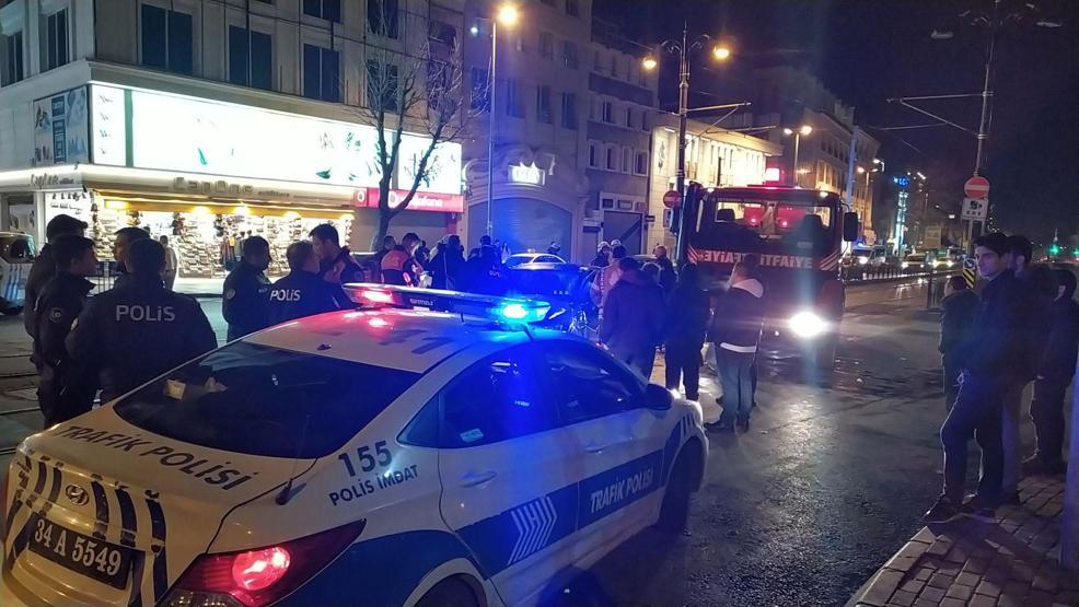 Tramvay yolunda kaza Seferler durdu