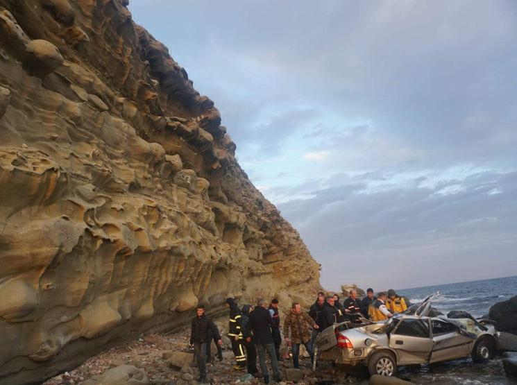 25 metrelik uçurumdan aşağı uçtu