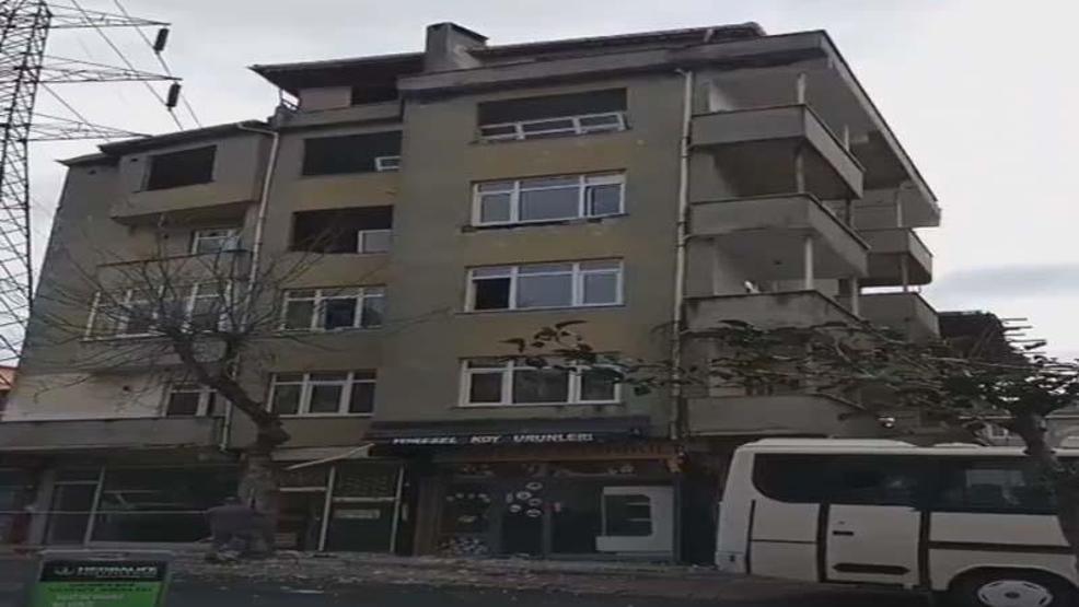 İstanbulda tehlikeli yıkım Büyük bir felaketten dönüldü