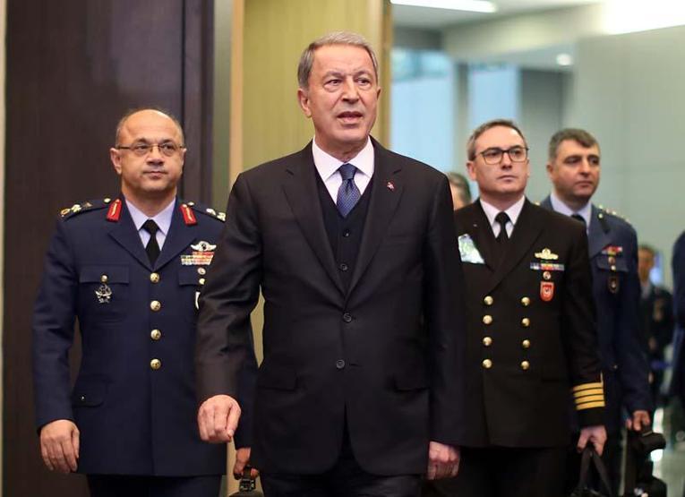 NATO Karargahında baş döndüren diplomasi