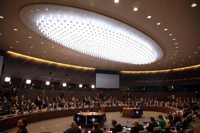 NATO Karargahında baş döndüren diplomasi