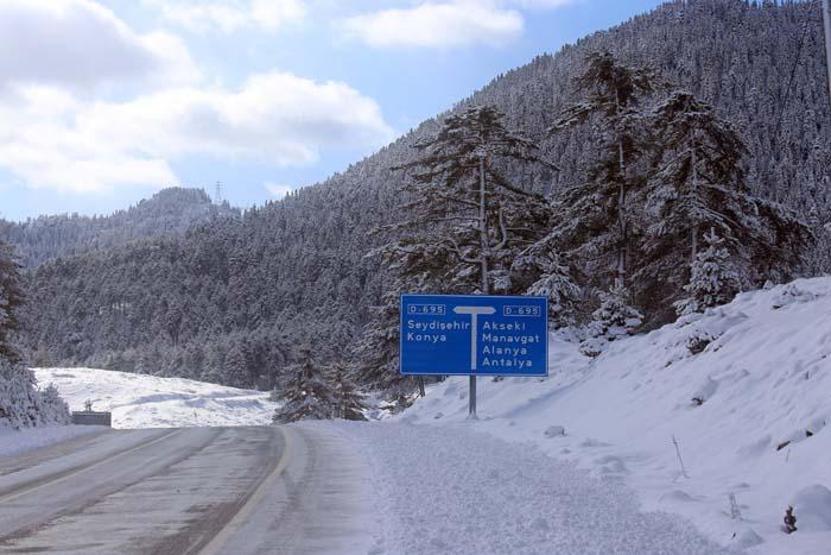 Aksekide doyumsuz kar manzarası