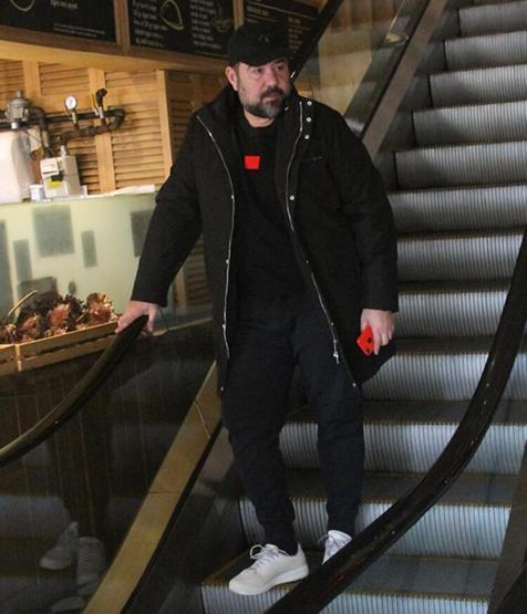 Ata Demirer eriyor 2 ayda 15 kilo verdi