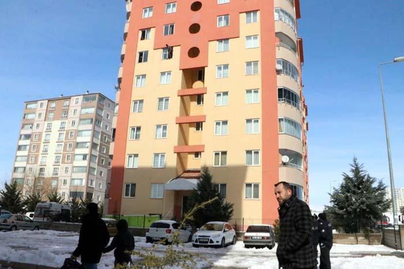 Kendisini kesip intihara kalkıştı