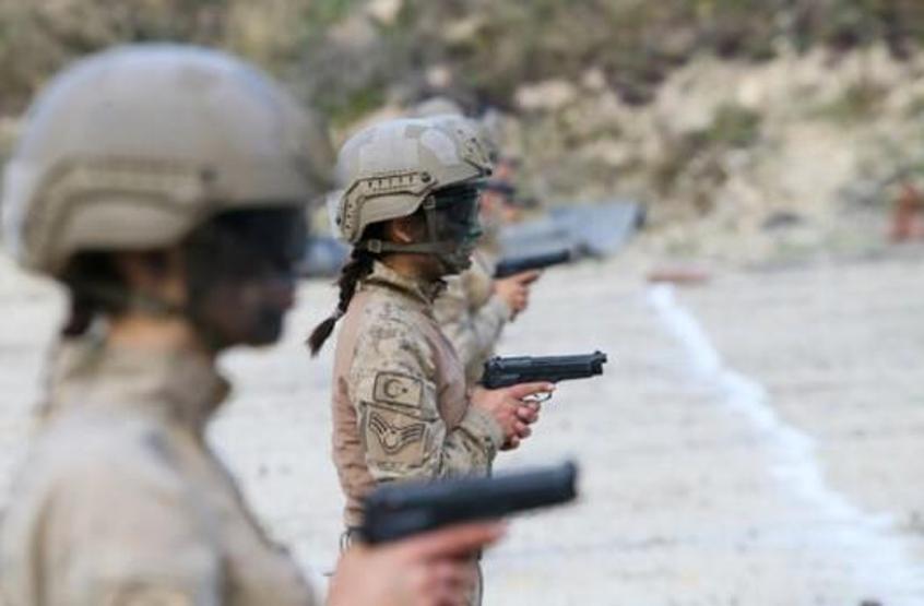 Türkiyenin ilk kadın komando astsubayları göreve hazır