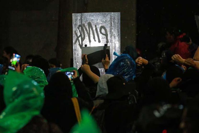 Meksikayı ayağa kaldıran vahşet: Halk böyle protesto etti