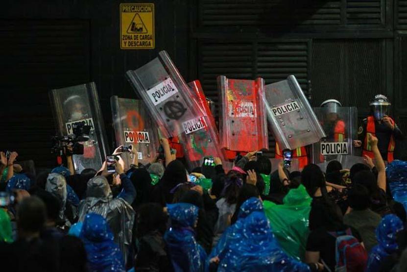 Meksikayı ayağa kaldıran vahşet: Halk böyle protesto etti