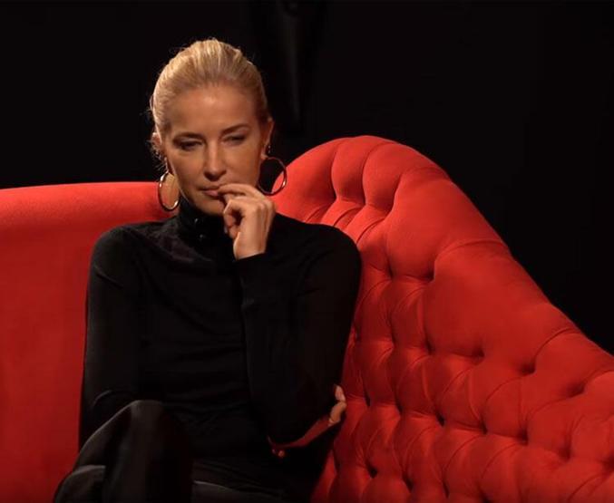 Burcu Esmersoy: Babam tuvalette hortumla dövüyordu