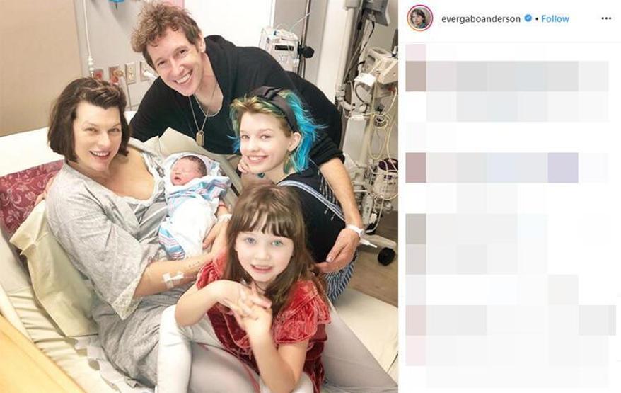 Milla Jovovich: Bebeğim iki haftalık oldu