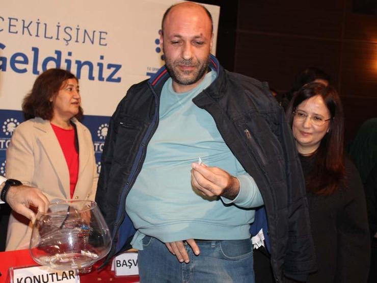 129 depremzede aile ev sahibi oldu