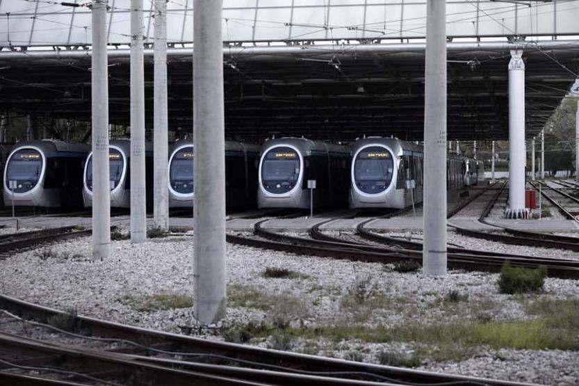 Yunanistanda 24 saatlik memur grevi hayatı felçe etti