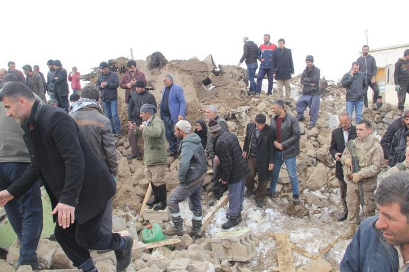 İran sınırında deprem Depremin vurduğu Vandan ilk kareler