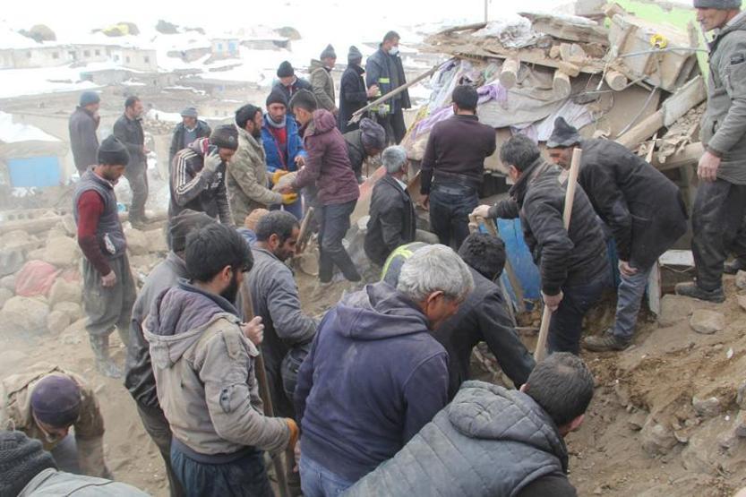 İran sınırında deprem Depremin vurduğu Vandan ilk kareler