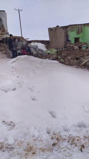 İran sınırında deprem Depremin vurduğu Vandan ilk kareler
