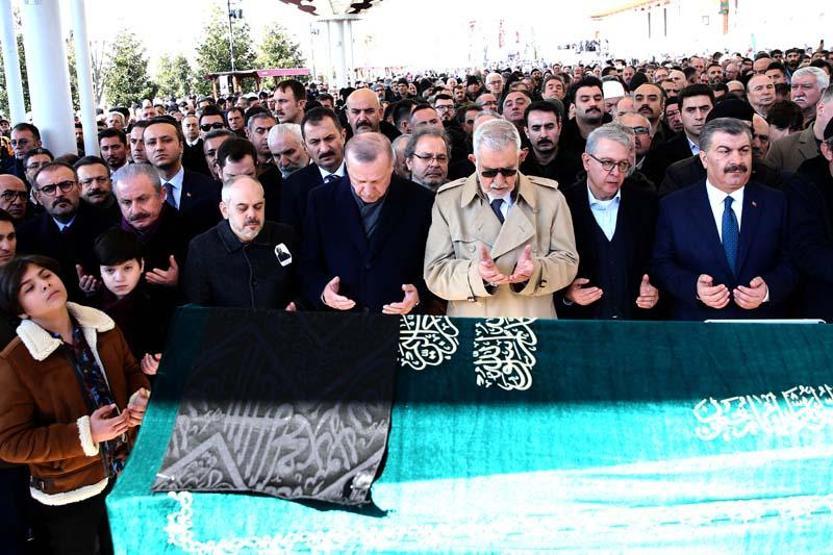Cumhurbaşkanı Erdoğan, Fatih Camisinde cenaze namazına katıldı