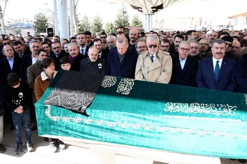 Cumhurbaşkanı Erdoğan, Fatih Camisinde cenaze namazına katıldı