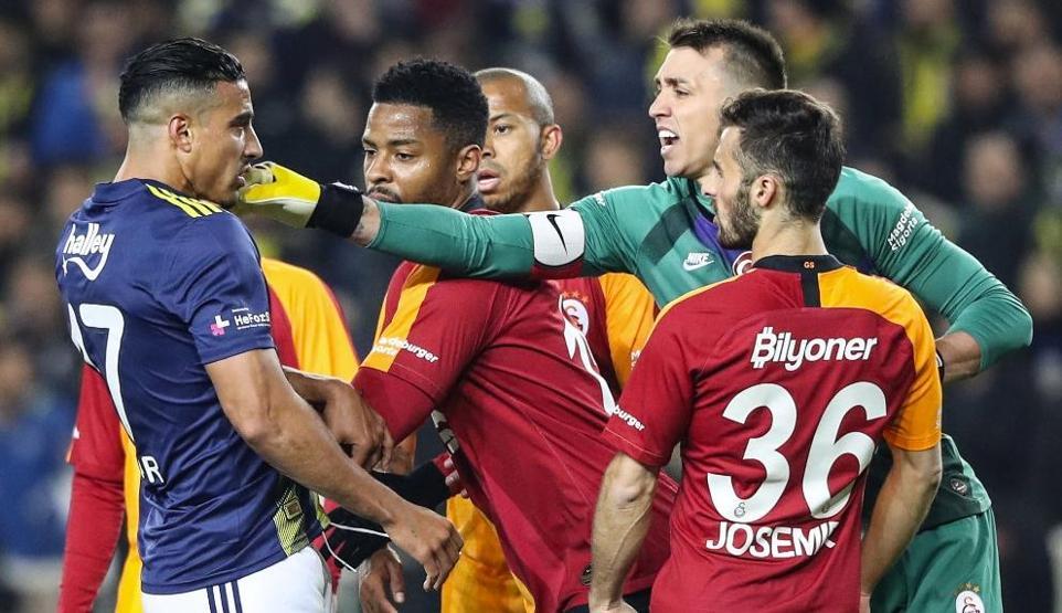 Galatasaray 20 yıl sonra Kadıköyde kazandı