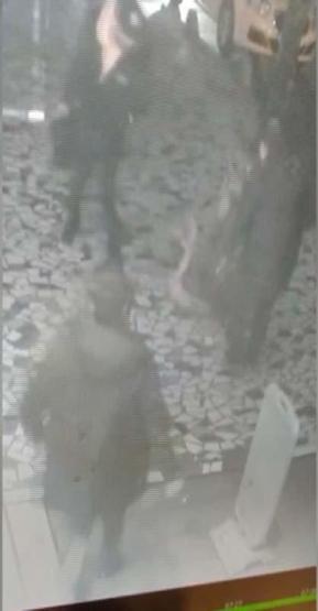 Fatihte kadına saldıran kişiye dayak