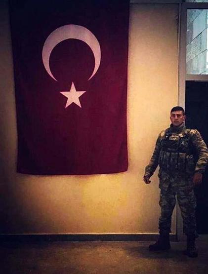 Son dakika...İdlibde hain saldırı Şehitlerin kimlikleri belli oldu