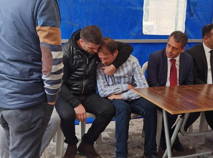 Son dakika...İdlibde hain saldırı Şehitlerin kimlikleri belli oldu