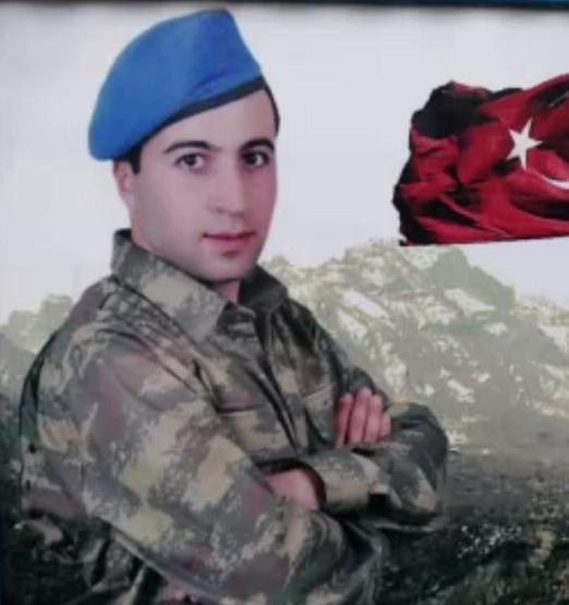 Son dakika...İdlibde hain saldırı Şehitlerin kimlikleri belli oldu