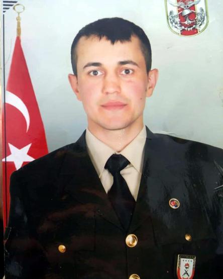 Son dakika...İdlibde hain saldırı Şehitlerin kimlikleri belli oldu