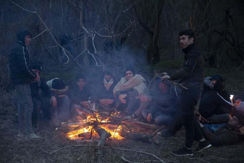 Pazarkulede göçmenlerin bekleyişi devam ediyor