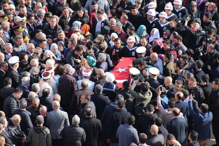 Türkiye şehitlerini uğurluyor