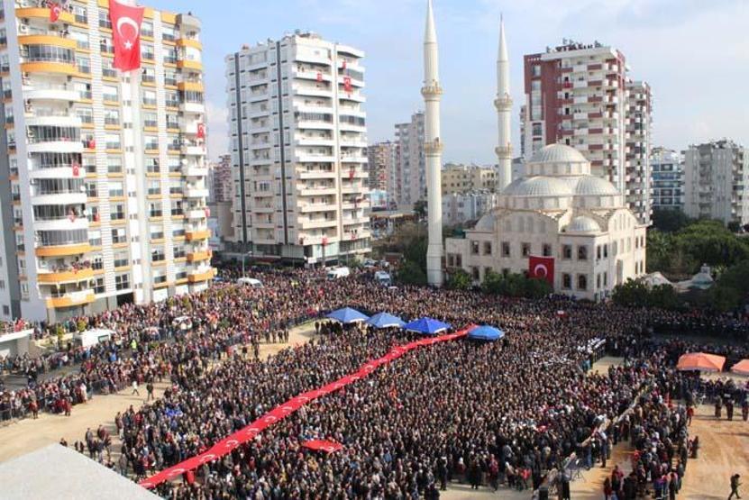 Türkiye şehitlerini uğurluyor