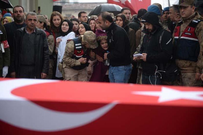 Türkiye şehitlerini uğurluyor