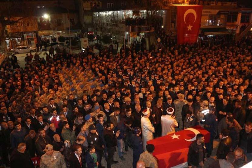 Türkiye şehitlerini uğurluyor