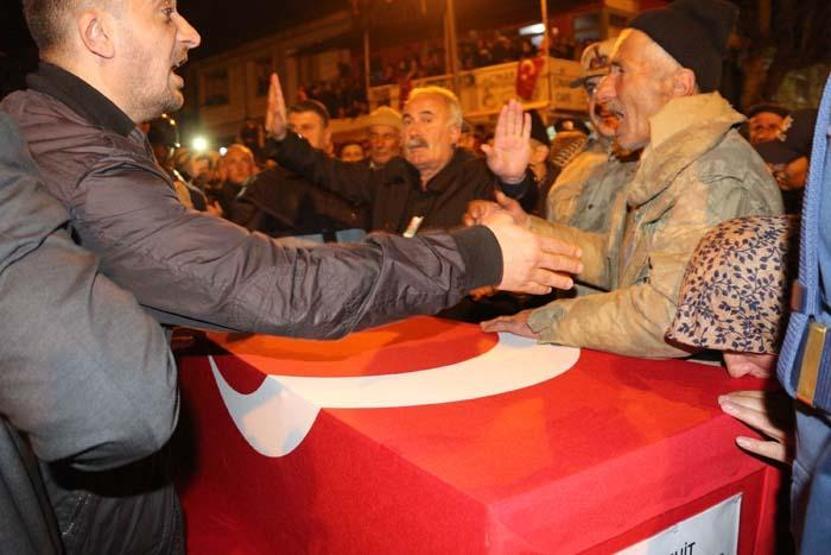 Türkiye şehitlerini uğurluyor