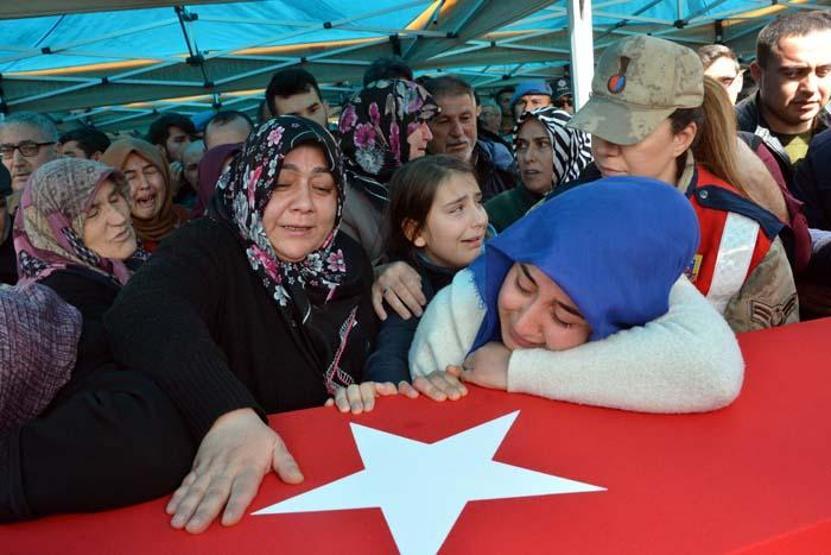 Türkiye şehitlerini uğurluyor
