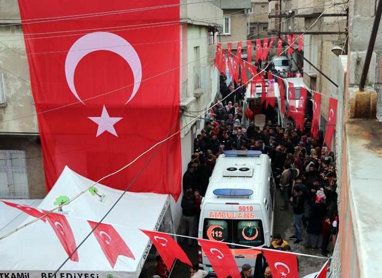 Türkiye şehitlerini uğurluyor