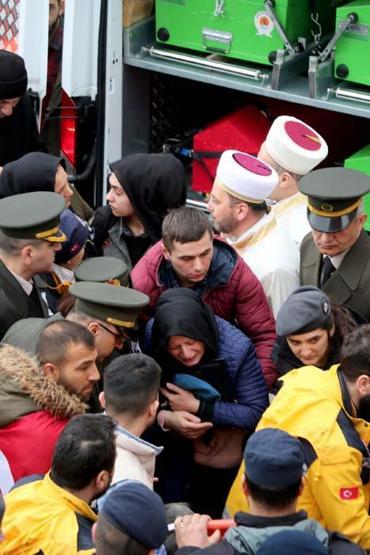 Türkiye şehitlerini uğurluyor