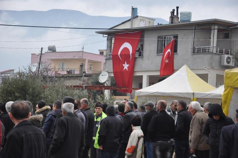 Son dakika...İdlibde hain saldırı Şehitlerin kimlikleri belli oldu