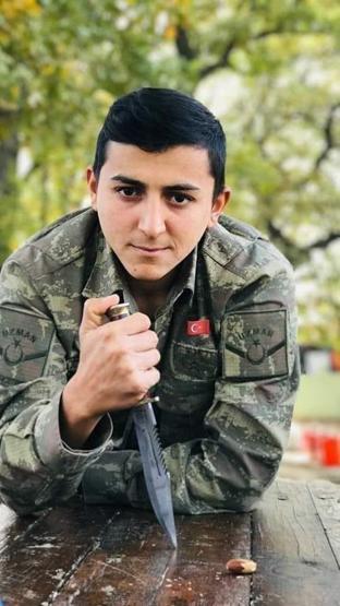 Son dakika...İdlibde hain saldırı Şehitlerin kimlikleri belli oldu