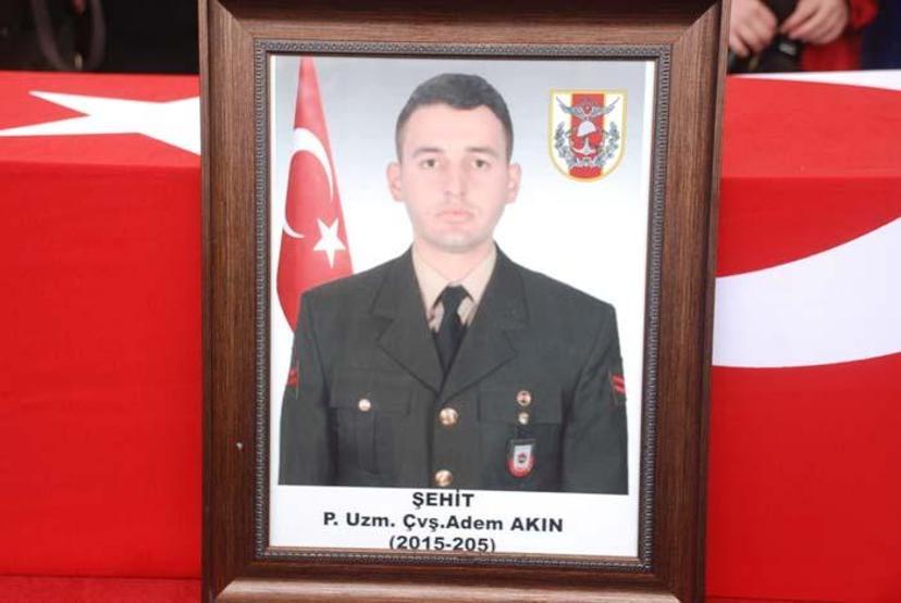 Türkiye şehitlerini uğurluyor