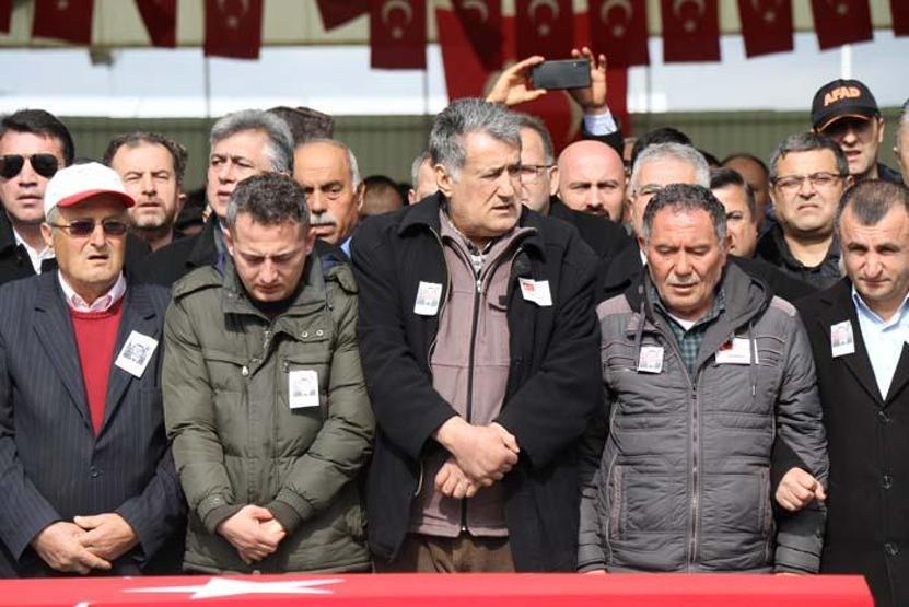 Türkiye şehitlerini uğurluyor