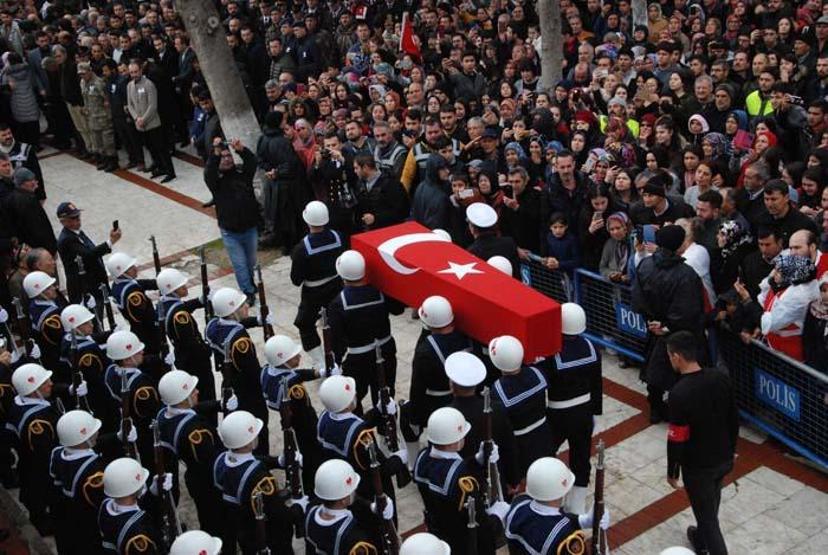 Türkiye şehitlerini uğurluyor