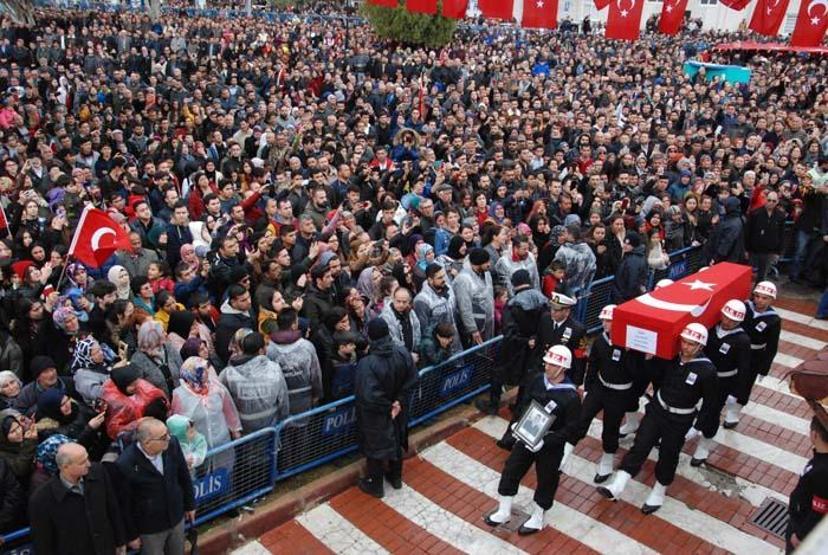 Türkiye şehitlerini uğurluyor