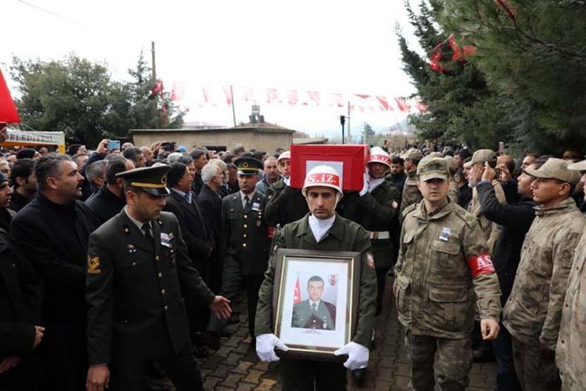 Türkiye şehitlerini uğurluyor