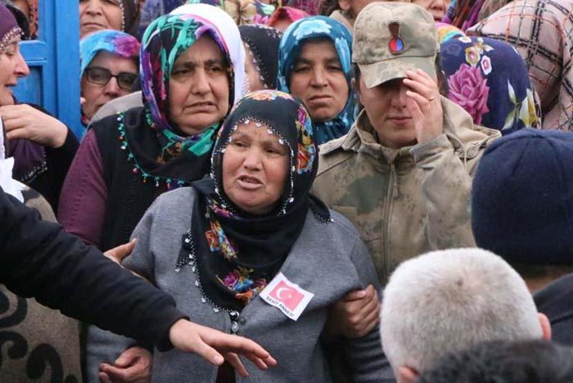 Türkiye şehitlerini uğurluyor