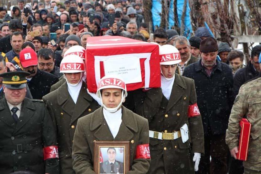Türkiye şehitlerini uğurluyor